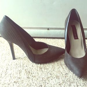 Steven by Steve Madden distressed pumps